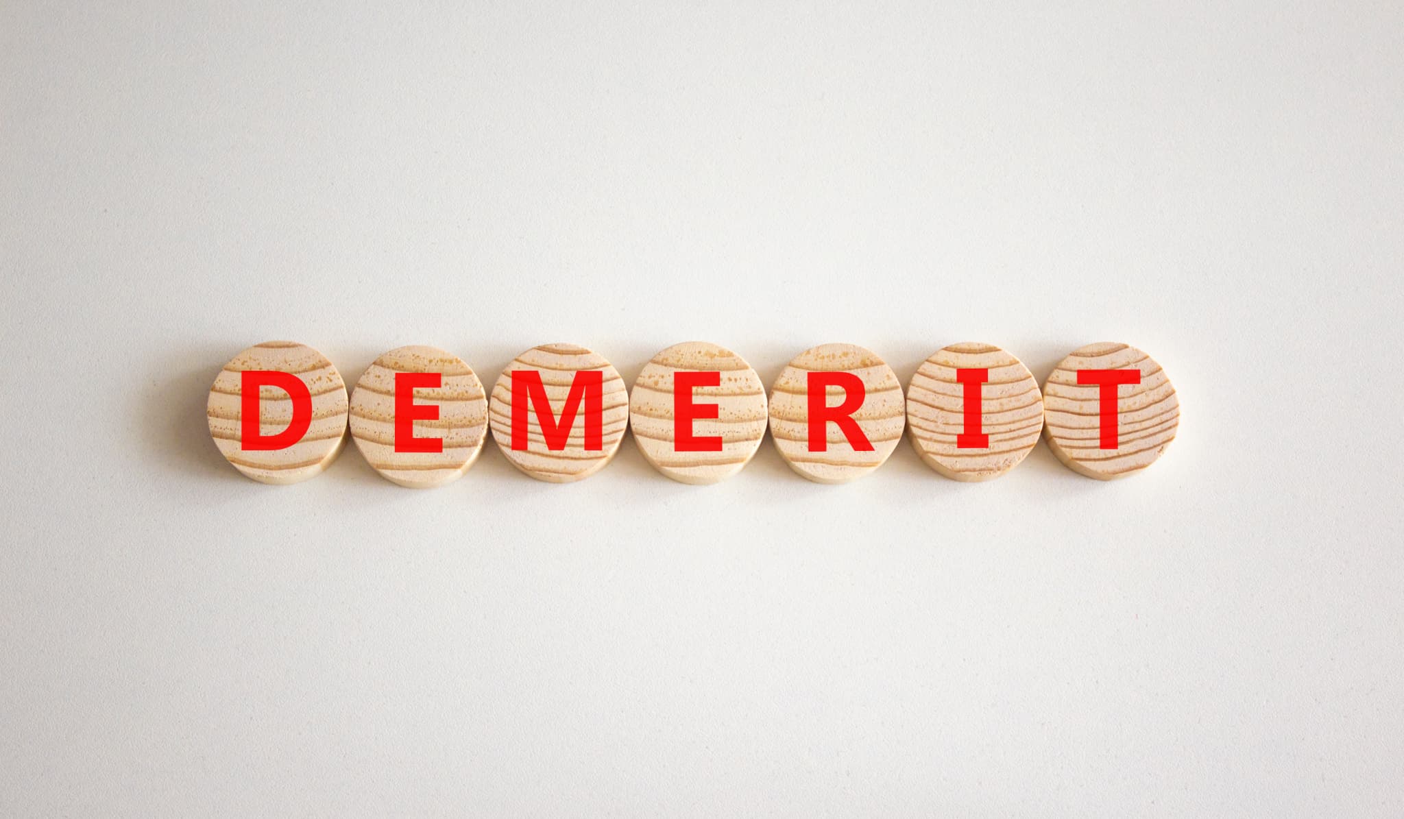 インビザラインで前歯だけを治すデメリットのイメージ